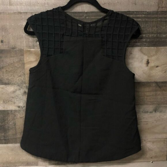 NWT LF Mika & Gala black blouse size 8 - Picture 3 of 4